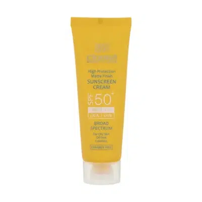 کرم ضدآفتاب بی‌رنگ سینره، مدل SPF50، حاوی محافظ UVA ،UVB و +++PA، فاقد چربی، مناسب پوست‌های چرب، حجم 50 میلی‌لیتر